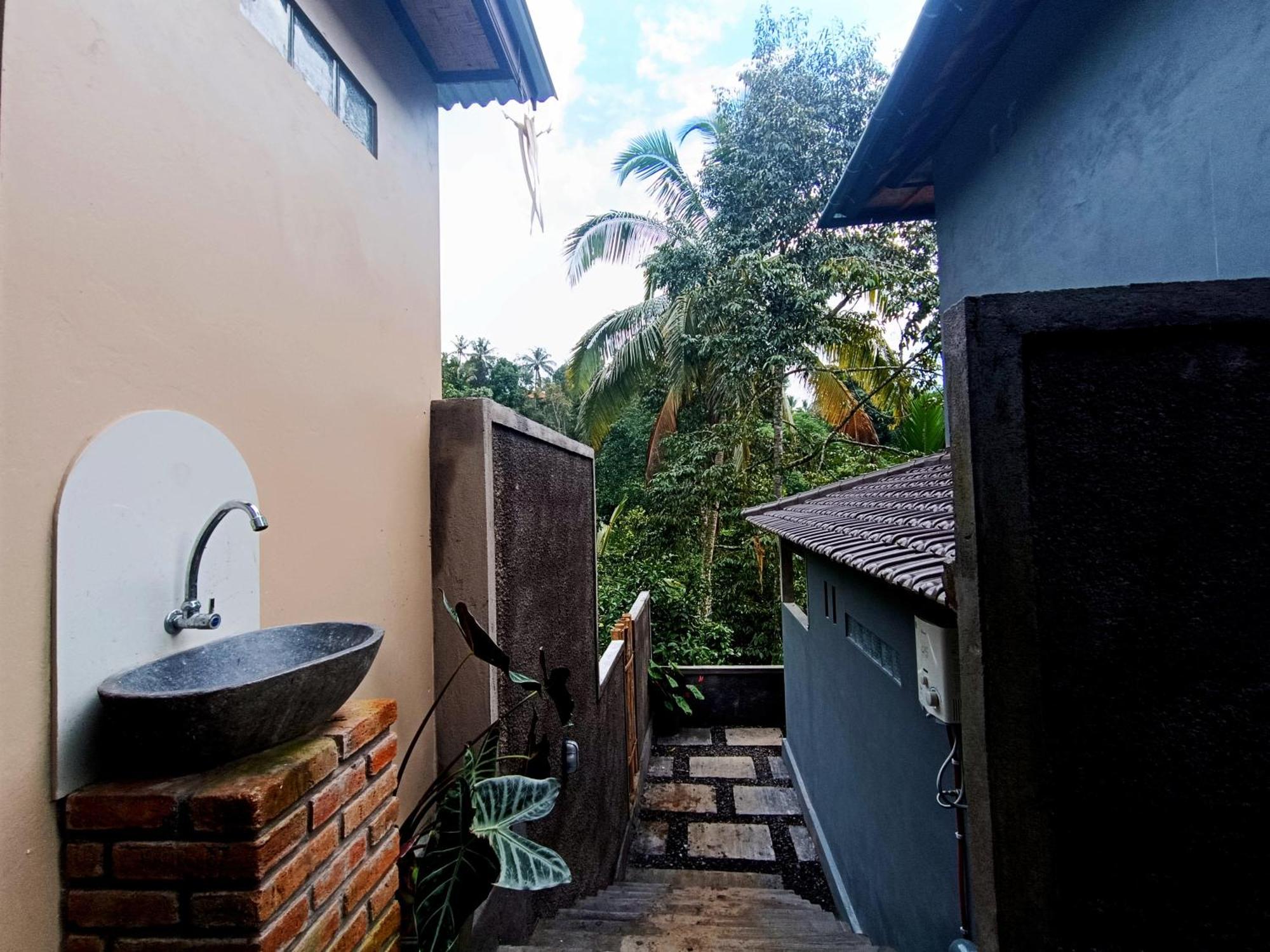 Отель Artomoro Bali Мундук Экстерьер фото